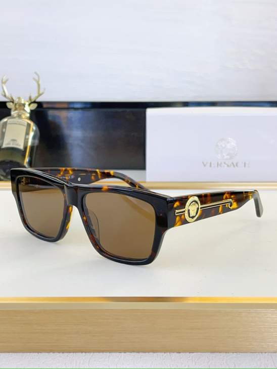 Picture of Versace Sunglasses _SKUfw80050196fw